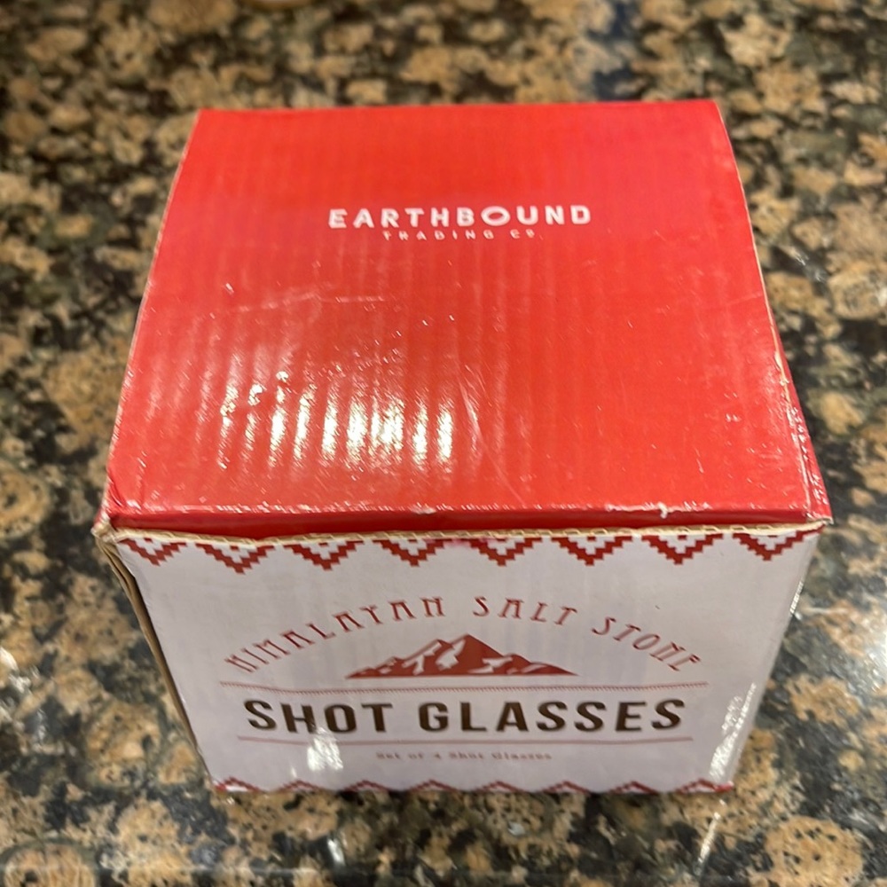 🥃🥃Himalayan salt shot glasses-NIB!!
